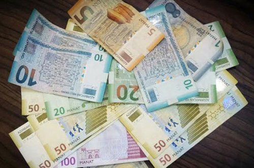 Azərbaycanda şairə qarşı