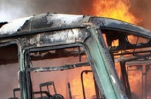 Hakimləri daşıyan avtobus partladıldı