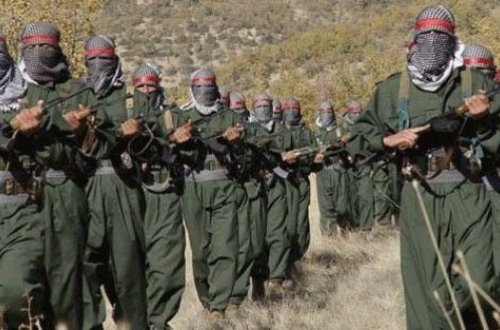 Silahlılar təslim olur