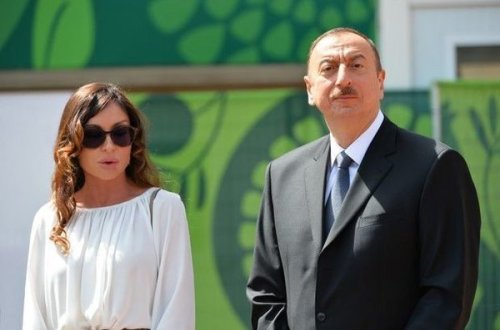 İlham Əliyev və xanımı Ərdoğanın verdiyi ziyafətdə