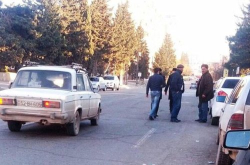 Bilgəhdə qadının iştirakı ilə kütləvi dava