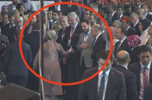 Ərdoğanın kürəkəni Davudoğlunun xanımı ilə niyə görüşmədi?