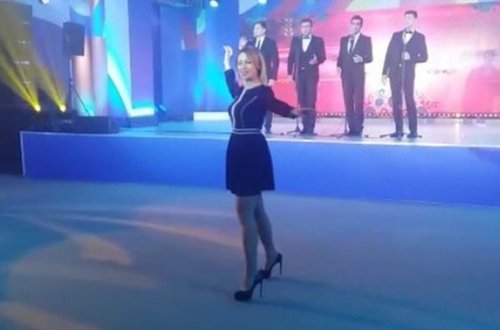 Zaxarova rəqsi ilə izləyənləri heyran etdi