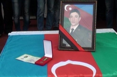 Şəhidimizin medalı 40 mərasimində ailəsinə təqdim olundu