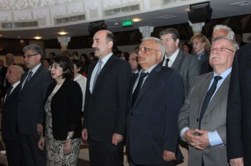 Nazir rəqs müsabiqəsini izlədi