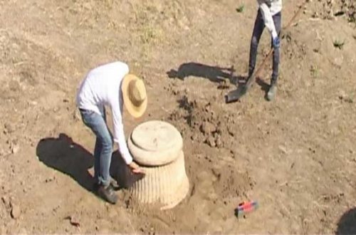 Azərbaycanda 2500 il yaşı olan saray tapıldı