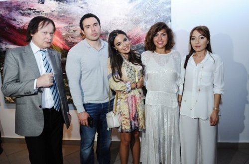 Leyla Əliyeva Aida Mahmudovanın sərgisində