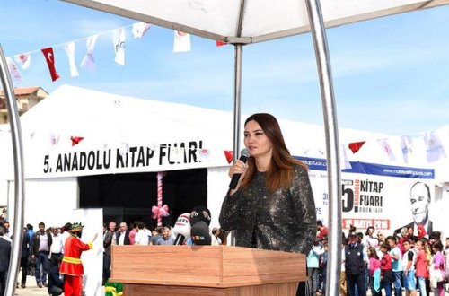 Millət vəkili 5-ci Anadolu Kitab Fuarının açılışında Qarabağla bağlı çağırış edib