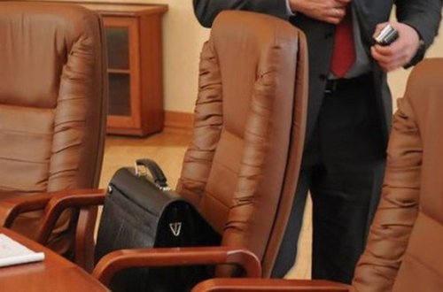 Polkovnik və polkovnik-leytenant işdən çıxarıldı