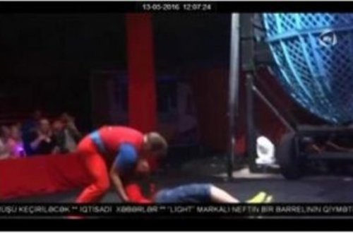 Tamaşaçı ölümdən döndü