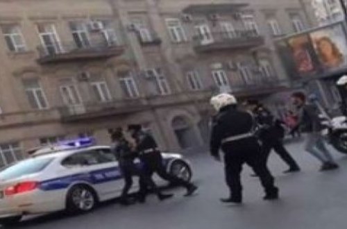 Polis əməkdaşı qəza törətdi və xəstəxanaya düşdü