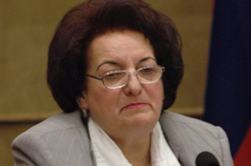 Erkən nikahlar ailələrin möhkəmlənməsinə mane olur