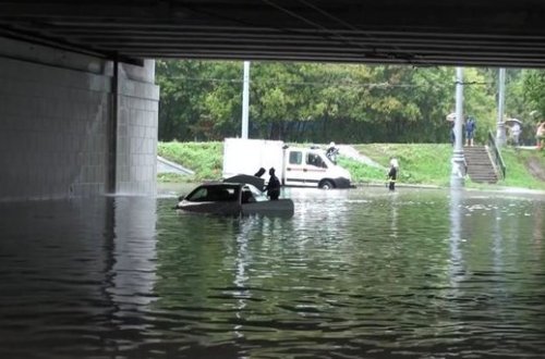 Moskvada həyat iflic oldu