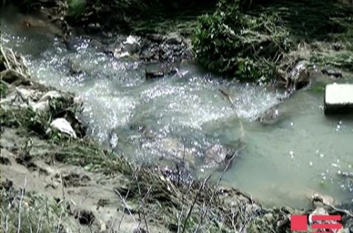 Güclü yağış Mingəçevirdə fəsadlar törədib