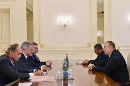 Ilham Əliyev Rusiyanın müdafiə nazirini qəbul edib