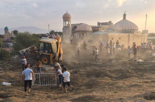 KİV: Səmərqənndə İslam Kərimovun dəfninə hazırlıq gedir