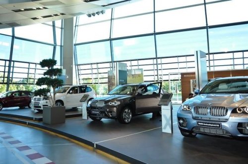 Peterburqda 4 “BMW”ni 100 saniyəyə oğurladılar