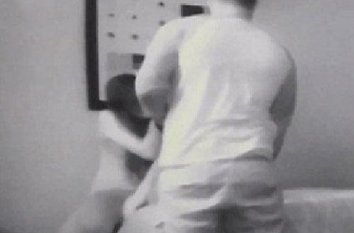 16 yaşlı bakirə qızını zorlayan sevgilisini GÜLLƏLƏDİ- VİDEO