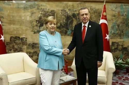 Türkiyə ilə Aİ arasında viza rejiminin ləğvi yenidən müzakirə olunacaq