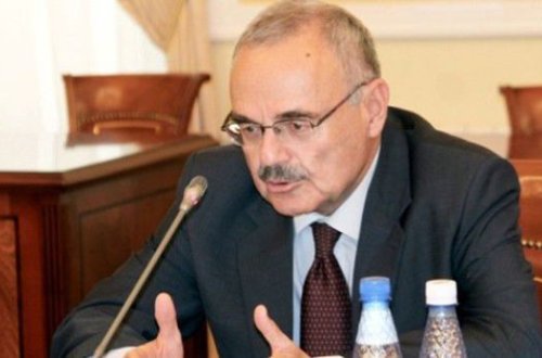 Artur Rasizadə nazirliyə reklamla bağlı səlahiyyət verib