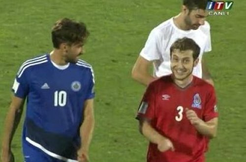 Millimizin futbolçusu tərbiyəsizliyə görə üzr istədi