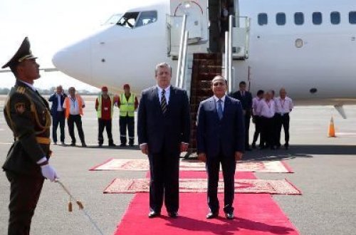 Gürcüstanın baş naziri Ermənistana gedib