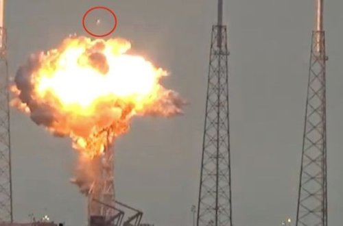 Planetlər arasında müharibə başladı? — ABŞ-a aid raket havada partladıldı (FOTOLAR)