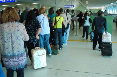 Bakı aeroportunda ölüm