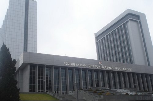 Milli Məclisin qəbul günləri- Cədvəl