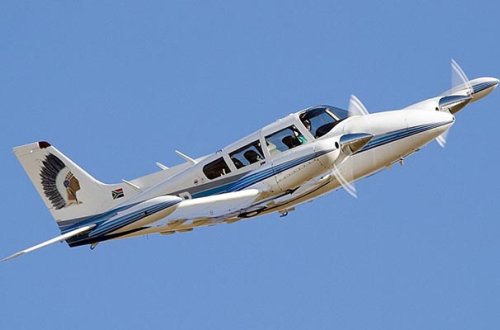 Şəxsi təyyarə qəzaya düşdü - Sərnişinlər öldü