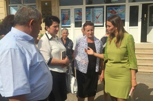 Millət vəkili Tovuzda kəndlərdə vətəndaşlarla görüşüb