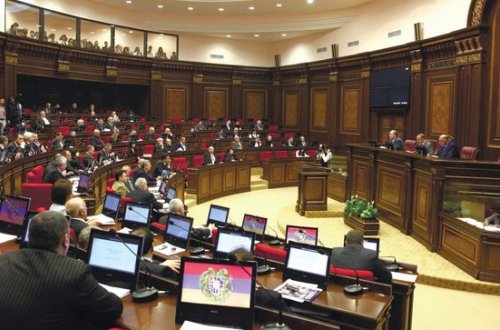 Ermənistan parlamentində insan haqları üzrə komissiya buraxılacaq