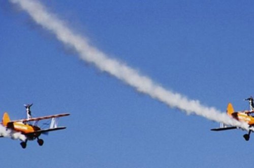 ABŞ-da iki təyyarə havada toqquşdu — 3 ölü