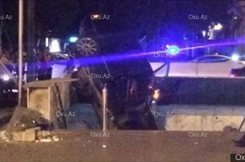 Bakıda “Range Rover” yeraltı keçidə aşdı — FOTO