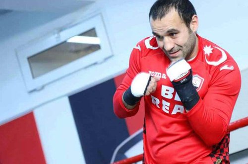 Peşəkar boksçumuz 12 yaşında Ağdam döyüşlərində - VİDEO