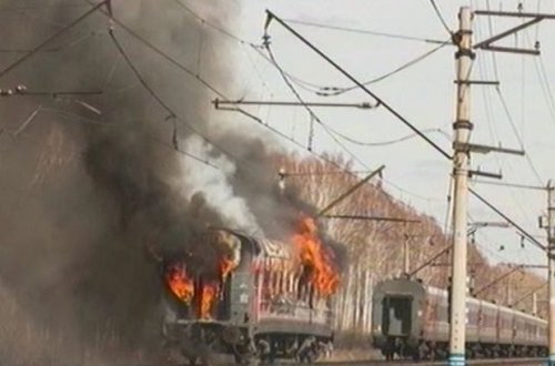 Türkiyədə yük qatarı partladıldı