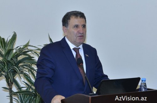 Azərbaycanda bütün tələbələrə kredit verilə bilər