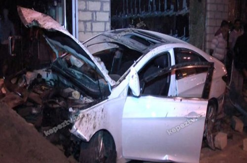 Gəncədə qadın sürücü ağır qəza törətdi, ölən var – VİDEO