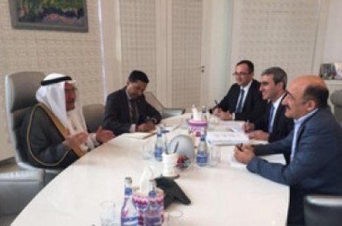 Əbülfəs Qarayev İƏT-in baş katibi ilə görüşüb