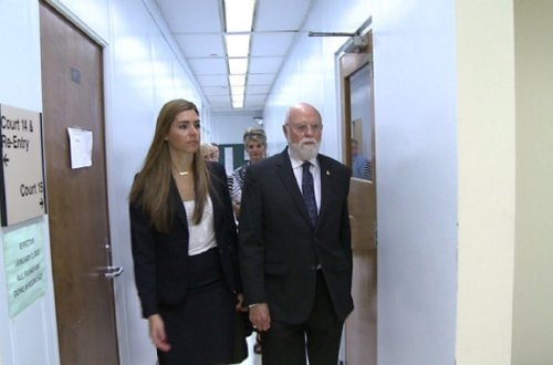 Həkim bütün xəstələrini öz spermalarıyla mayalandırıb