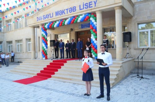 Binəqədi rayon məktəblərində Bilik günü qeyd olundu