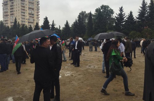 Bakıda müxalifət mitinq keçirir - Fotolar + Yenilənib