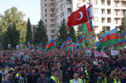 Müsavat Partiyası mitinq keçirir