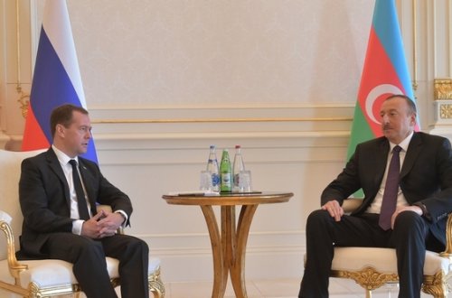 İlham Əliyev Dmitri Medvedevə təbrik məktubu ünvanlayıb
