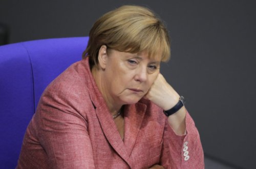 Merkelin partiyası seçkidə uduzdu - Rekord aşağı səslə