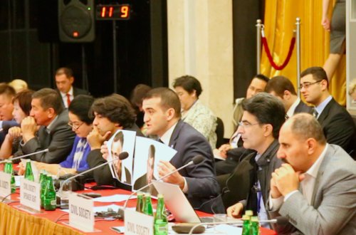 Əhməd Şahidov ATƏT-in Varşava toplantısında Kəlbəcərli girovlarla bağlı məruzə edib - VİDEO