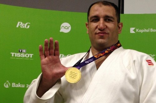 İlham Zəkiyev Prezidentin fəxri diplomu ilə təltif edildi