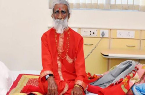 Bu adam 72 Ildir heç nə yeyib içmir