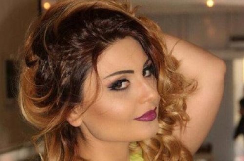 İş adamından hamilə olduğu deyilən müğənni: 