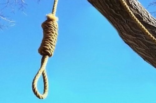 Məhkəmədən çıxıb özünü asdı - Şəkidə müəmmalı intihar